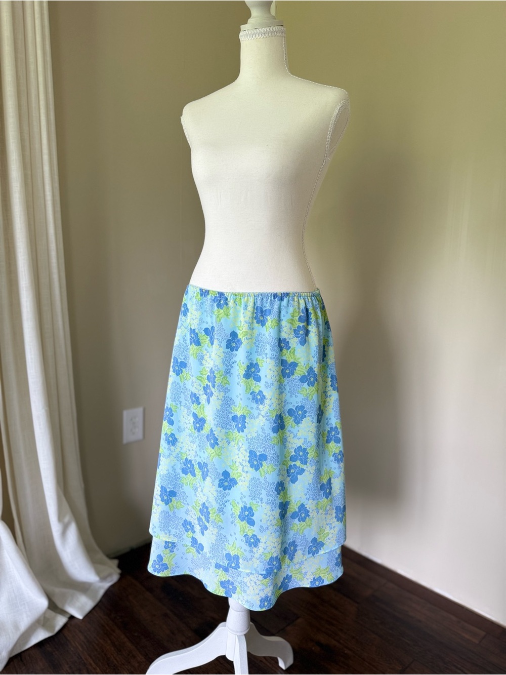 Vintage appàrelle Light Blue Floral Midi Skirt tiered ruffles chiffon skirt - Picture 2 of 7